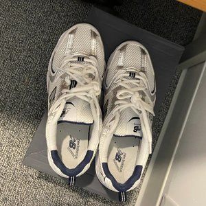 New Balance 530 (White Silver Navy) Size 7M US (8.5F US) (Good Condition)